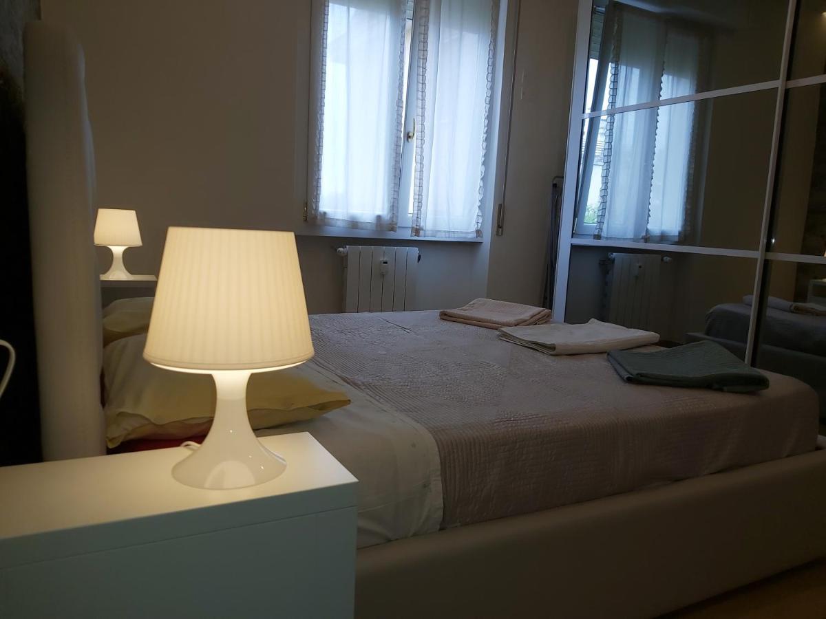 Le Rive Apartment เดเซนซาโนเดลการ์ดา ภายนอก รูปภาพ