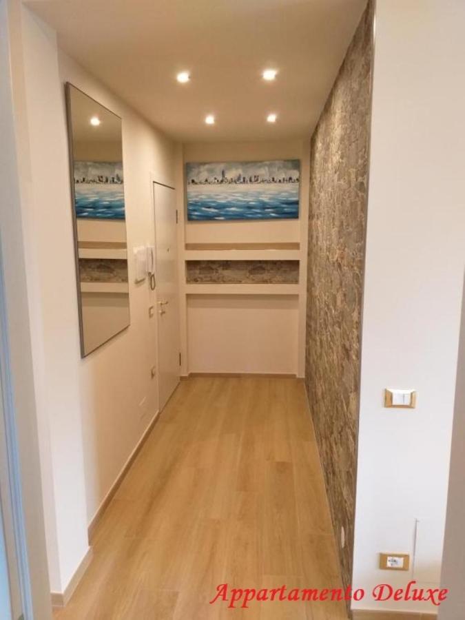 Le Rive Apartment เดเซนซาโนเดลการ์ดา ภายนอก รูปภาพ