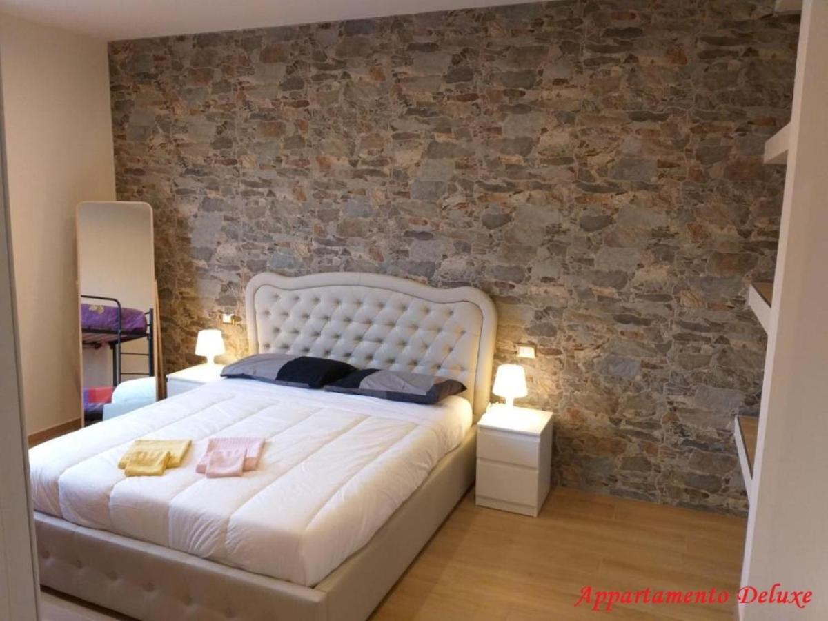 Le Rive Apartment เดเซนซาโนเดลการ์ดา ภายนอก รูปภาพ